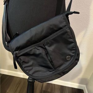 Lululemon crossbody